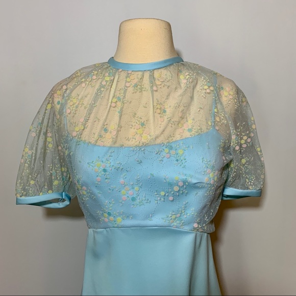 Vintage 1950’s/60’s Baby Blue Sheer Floral Lace Embroidered Overlay Prom Dress - Picture 4 of 16